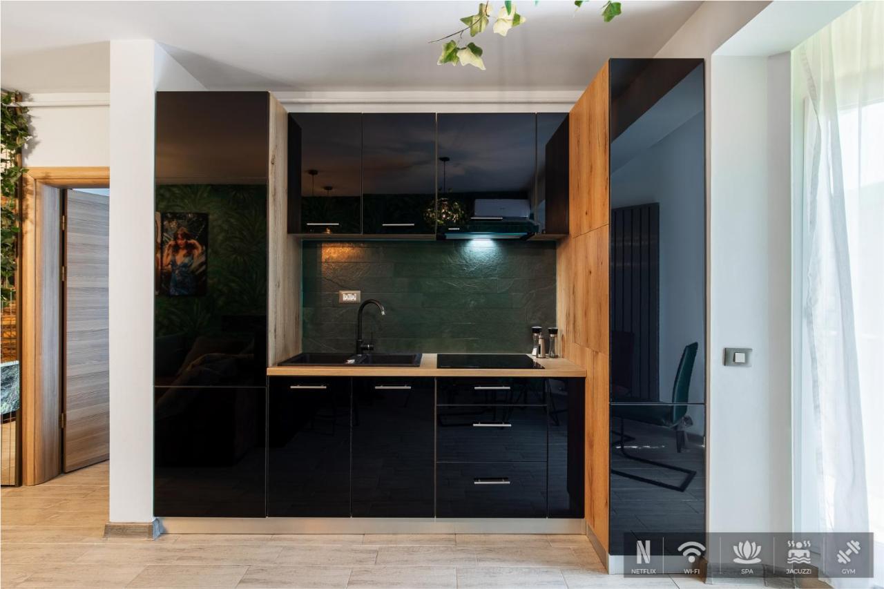 Excentric Apartament & Sea View By Alezzi Năvodari Kültér fotó